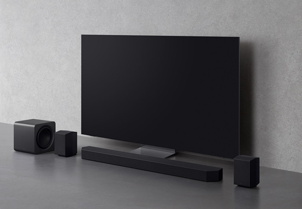 Samsung CES 2025'te Yeni Soundbar'larını Tanıttı: HW-Q990F ve HW-QS700F ile Gerçekçi Ses Deneyimi