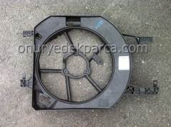 Renault Trafic 2 Fan Davlumbazı Fan Şasesi 7701050191