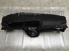 Renault Megane 4 Torpido Ön Göğüs 681005114R 681009742R 681000327R