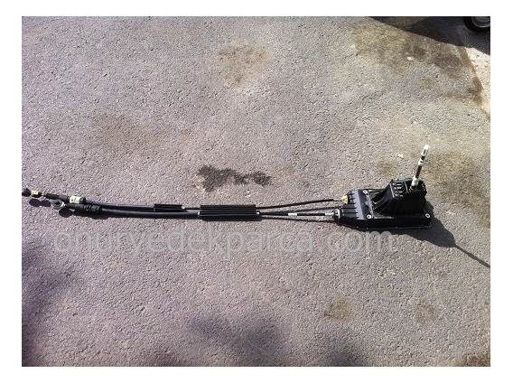 LAGUNA 2 1.9 DCİ VİTES KUMANDA KOLU VE TELLERİ 8200777666