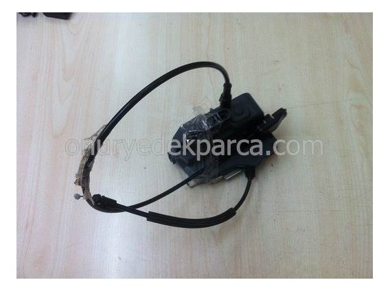 RENAULT SCENİC 2 SAĞ ARKA KAPI KİLİDİ 8200119332