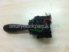 CLİO 4 CAPTUR TRAFİC 3 FAR SİNYAL KUMANDA KOLU 8201167981