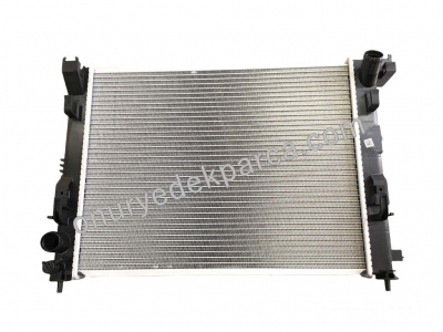 Renault Clio 5 Captur 2 1.0 Tce 1.3 Tce Su Radyatörü 214106666R 214106022R