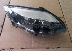 LAGUNA 3 SAĞ FAR ZENON YENİ MODEL 260105295R