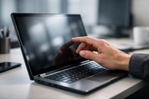 Laptop Dokunmatik Ekranları Neden Artık Kimsenin Umurunda Değil?