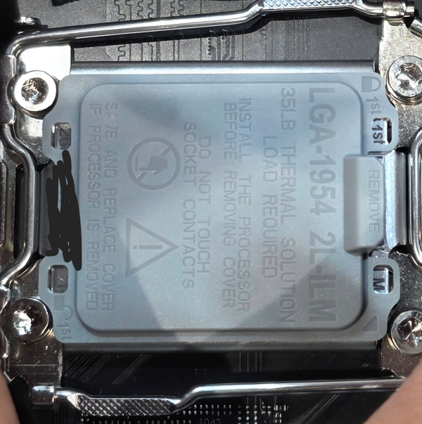 Intel LGA 1954 soketi